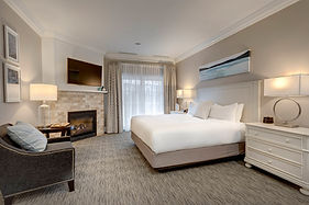 1Bed Guestroom2 - Copy - Copy.jpg
