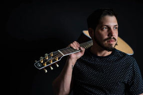 Infusing Passionate Rock With Country Folk Music – Rising Artist Justin Turk Astounds With Latest EP