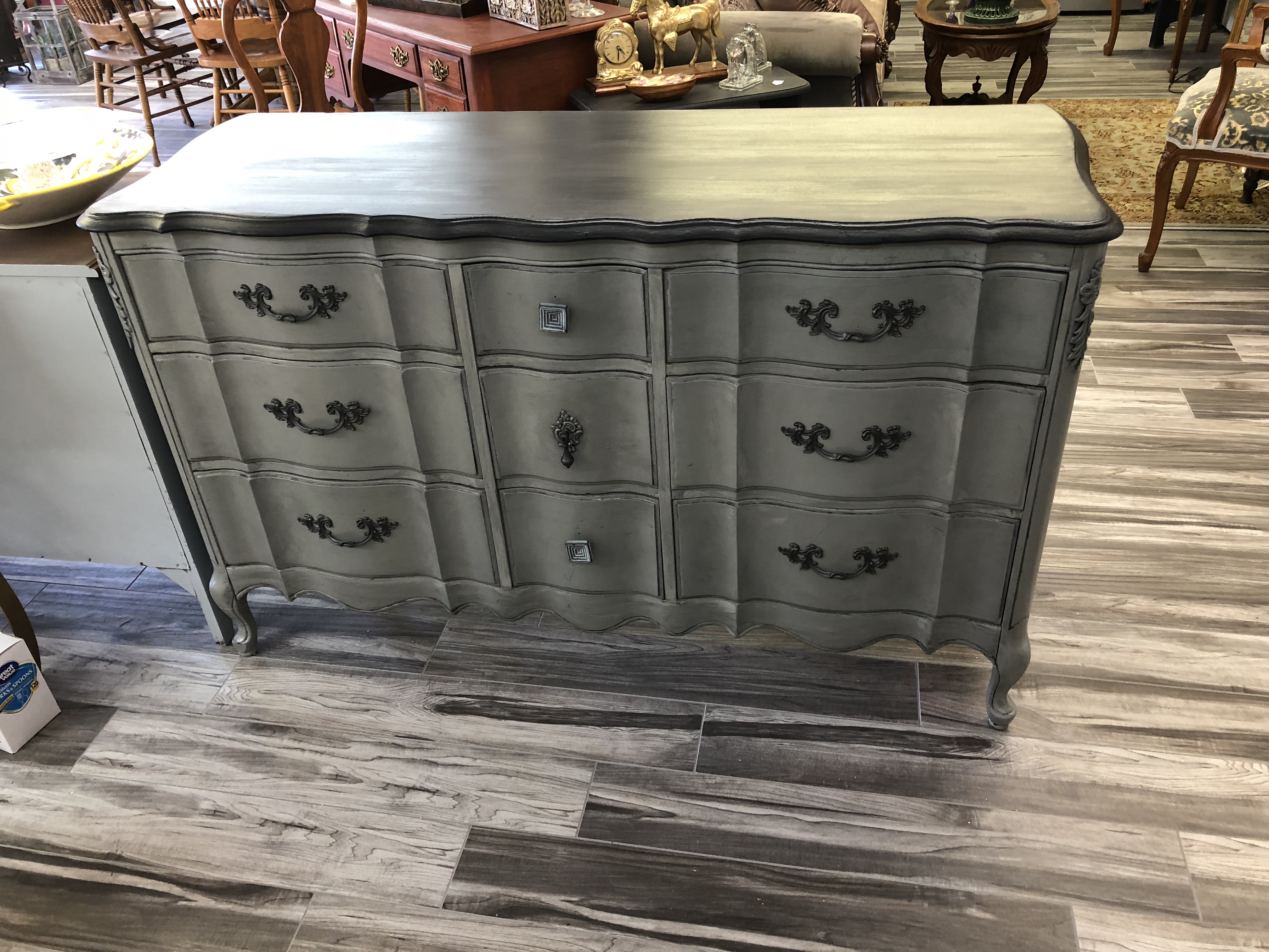Grey Buffet