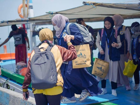 RSTKA Kirim 12 Relawan ke Pulau Mandangin Untuk Deteksi Dini Penyakit Katastropik