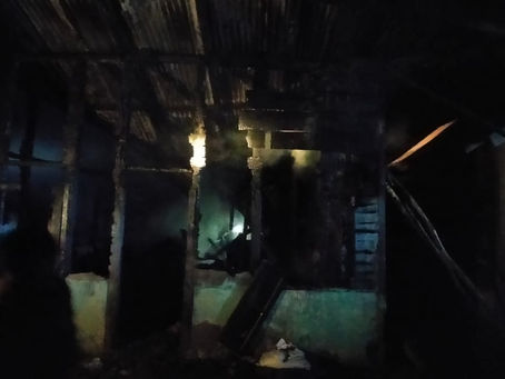 Kesal  Perlakuan Suami, Isteri Membakar Jas Suaminya,  Rumah Pun Ikut Habis Terbakar