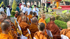 Walk For Peace 2026 Dimulai, 58 Bhikkhu Asia Tenggara Berjalan dari Bali ke Borobudur