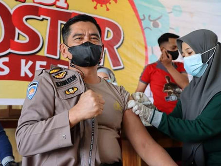 Vaksinasi Booster Untuk Personel Polres Bone, Kapolres: Anggota Polri Wajib Divaksin 