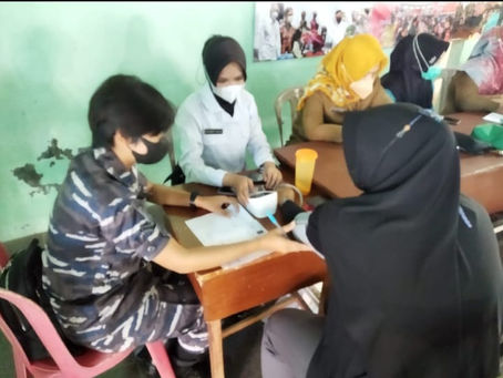 Ditengah Situasi Yang Semakin Membaik TNI AL Lanal Babel Tetap Laksanakan serbuan Vaksin Maritim