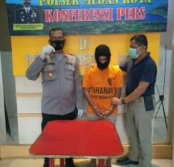 seorang pria mengantongi shabu shabu di tangkap  SatReskrim Polsek Medan Kota