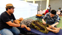 Dari Nyeri hingga Pasca-Stroke, Warga Benowo Manfaatkan Akupunktur Gratis