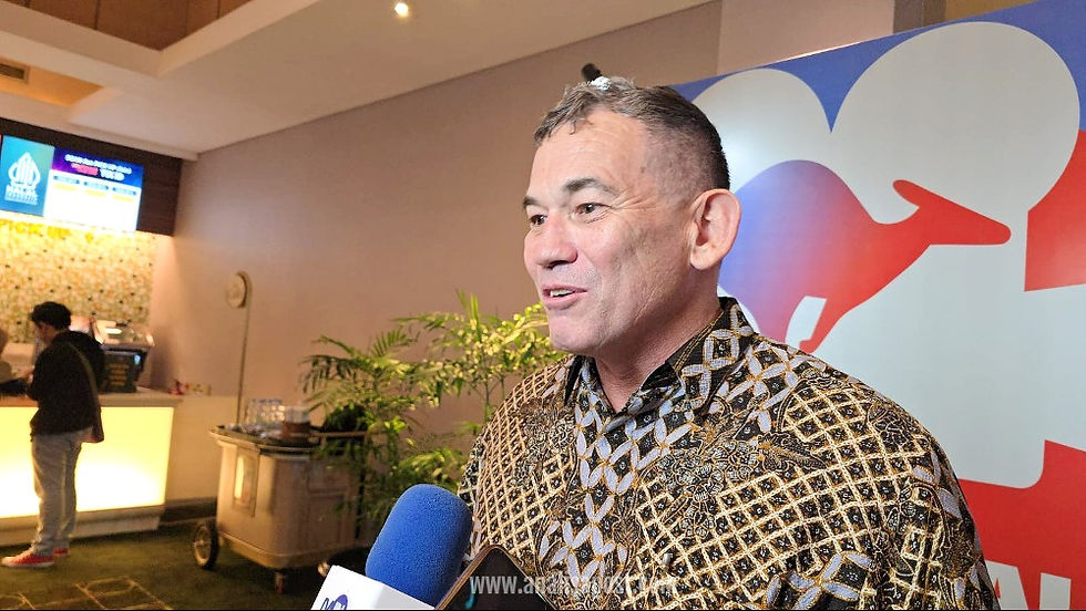 Konsulat Jenderal Australia di Surabaya, Glen Askew