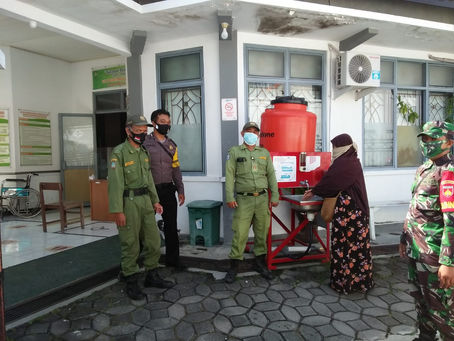 Bhabinkamtibmas Melaksanakan Penerapan PPKM, 3M Setiap Aktifitas