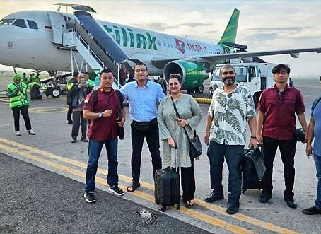 Imigrasi Tanjung Perak Deportasi 2 WNA Pakistan