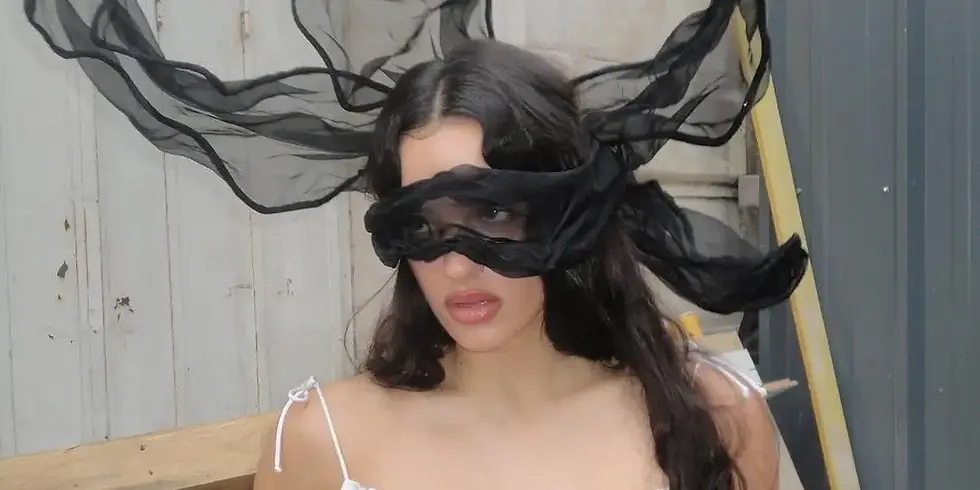 Rosalía revela que su próximo álbum, LUX, estará interpretado en 13 idiomas