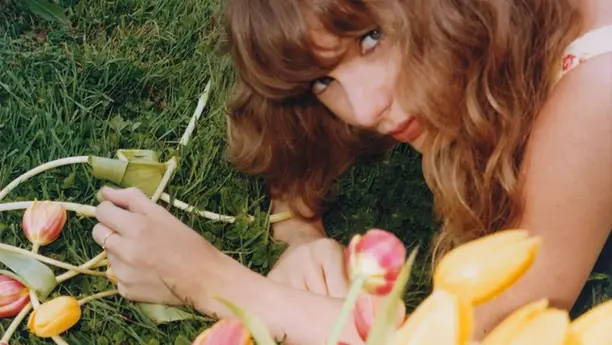 Taylor Swift compuso el tema principal de Toy Story 5 y emociona a los fanáticos de la saga