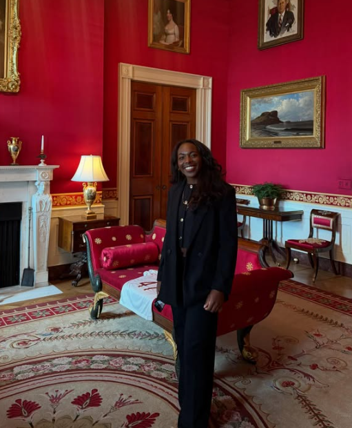 La ecuatoriana Mell Reasco es homenajeada en la Casa Blanca