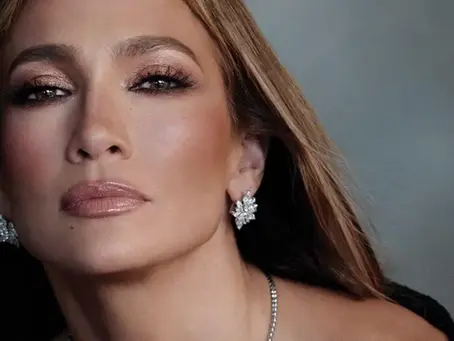 Jennifer López, la experta en anillos, vende joyas de compromiso tras cuatro divorcios