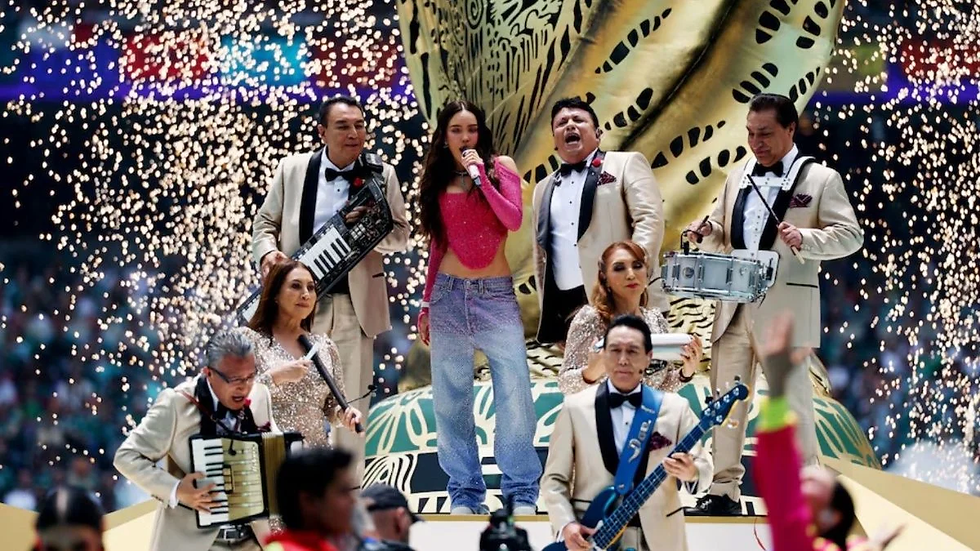 Belinda y los Ángeles Azules en la ceremonia de inauguración de la Copa Mundial de la FIFA en Ciudad de México. Foto: Redes Sociales/X