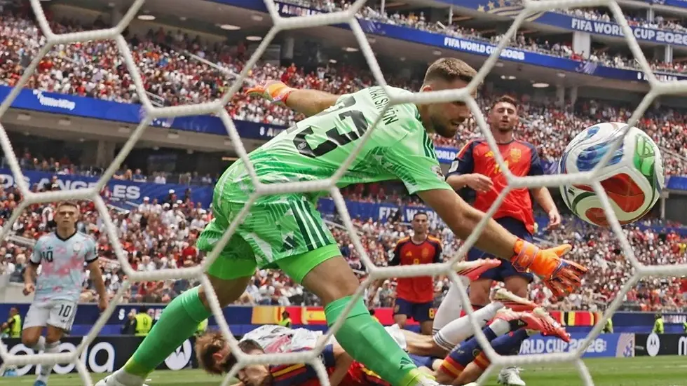 Unai Simón deja el récord histórico de 649 minutos sin que le conviertan un gol en un Mundial