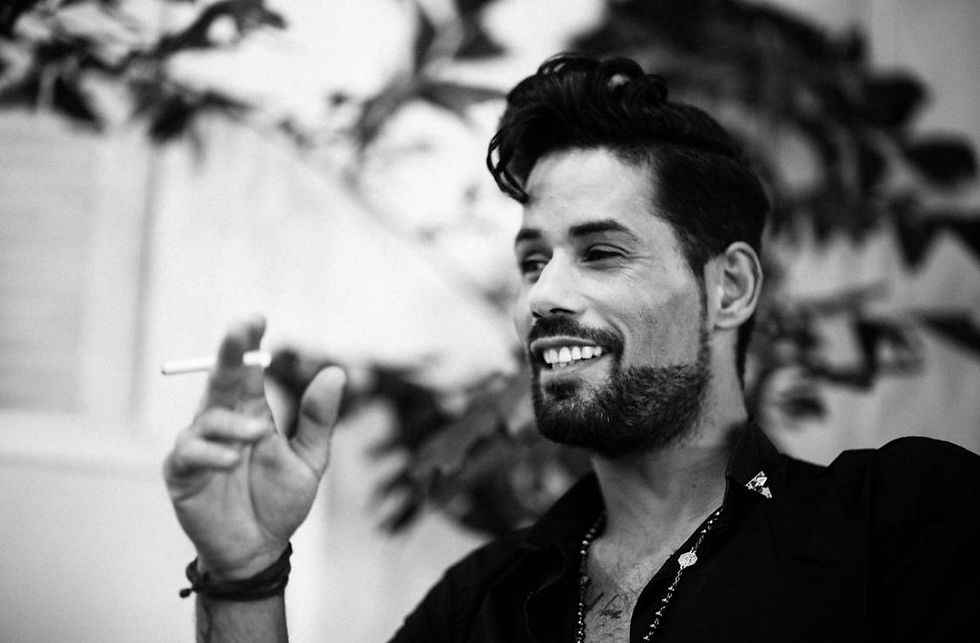 Graig G noir balnc sourire.JPG