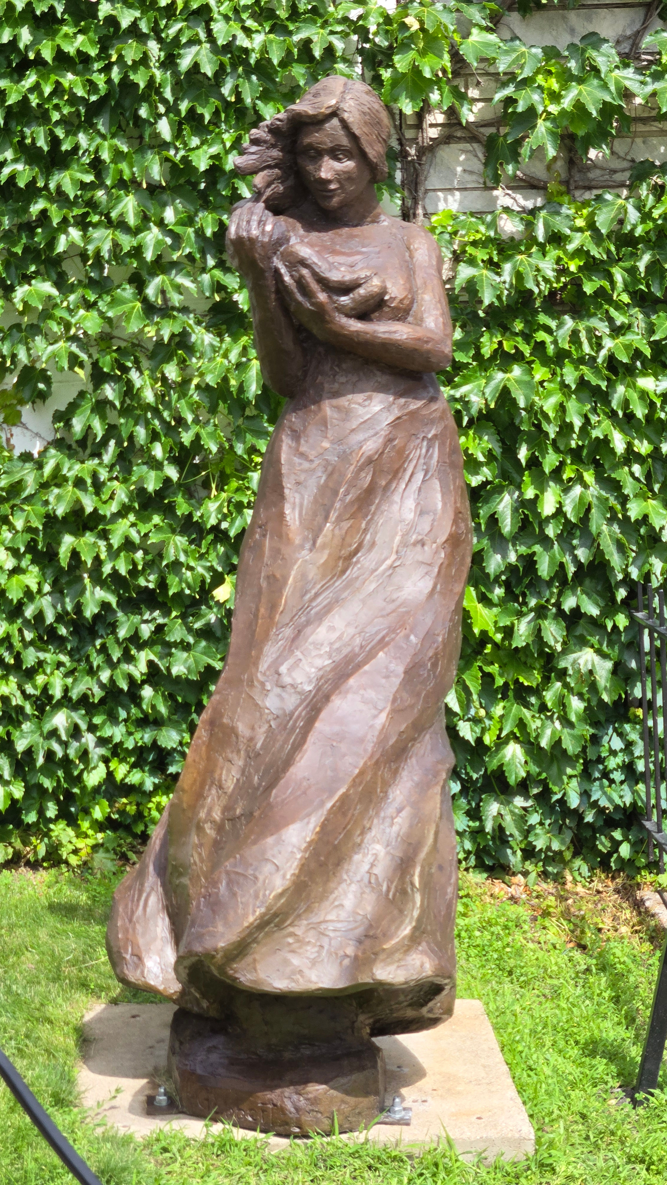 Mother in Stride - 8 feet