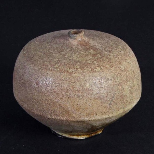 Early vase/bowl 2
