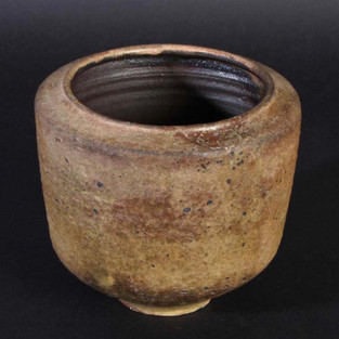 Early vase/bowl 3