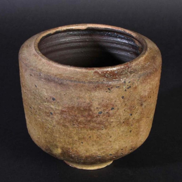 Early vase/bowl 3