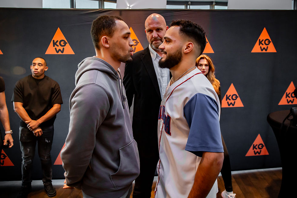 James Conde vs. Johanes Baas