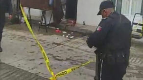 Balean a hombre en pleno centro de Xicoepec