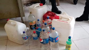 Suman 54 intoxicados en Puebla por alcohol adulterado