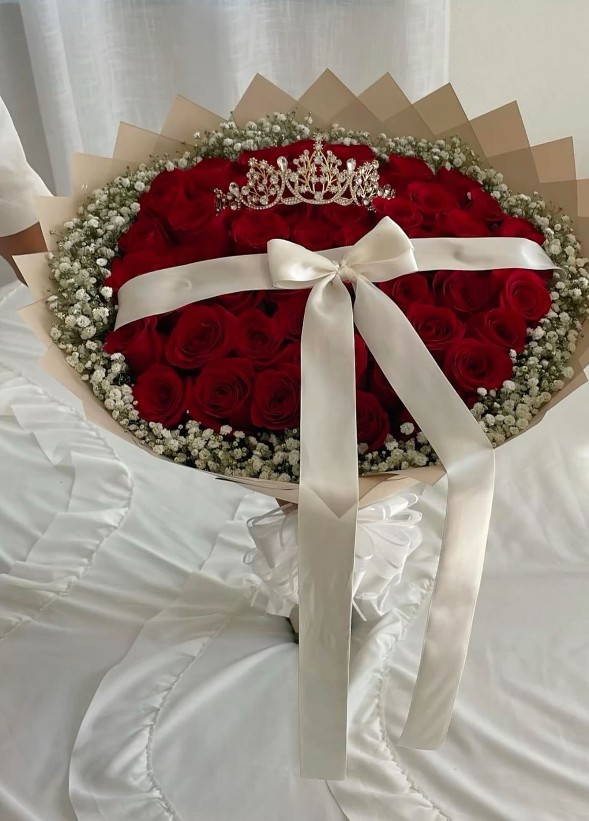 Red crown bouquet