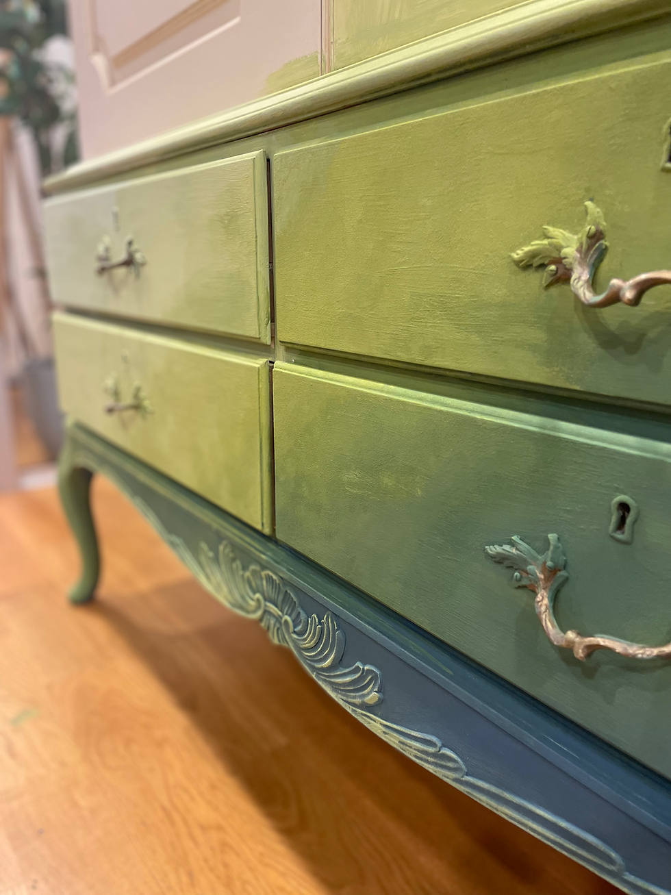 Ombre på skåp i Chalk Paint