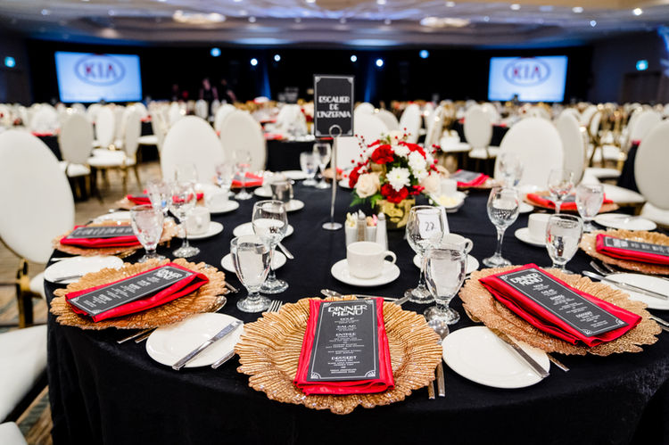 Kia Canada Holiday Gala table decor