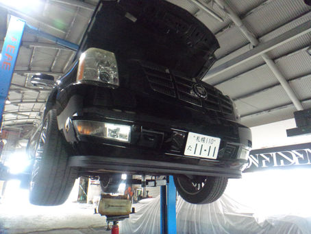 高速で縁石ヒットしたハマーH2のホイール損傷|事故対応も自社で|札幌