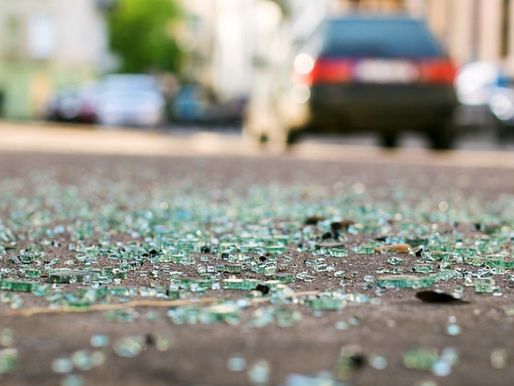 Jogador de 17 anos morre após colidir com carro enquanto pilotava moto