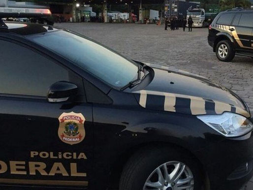 Polícia Federal realiza busca e apreensão na casa do pai de Mauro Cid