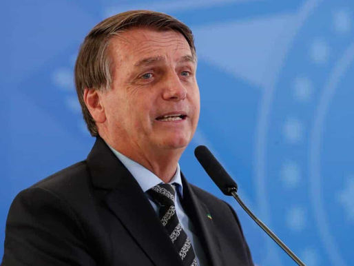 Bolsonaro parabeniza Biden após posse