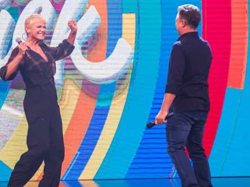 Xuxa Meneghel participa do quadro Visitando o Passado no Caldeirão do Huck
