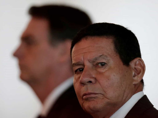 'Vacina é uma questão coletiva, não é individual', diz Mourão