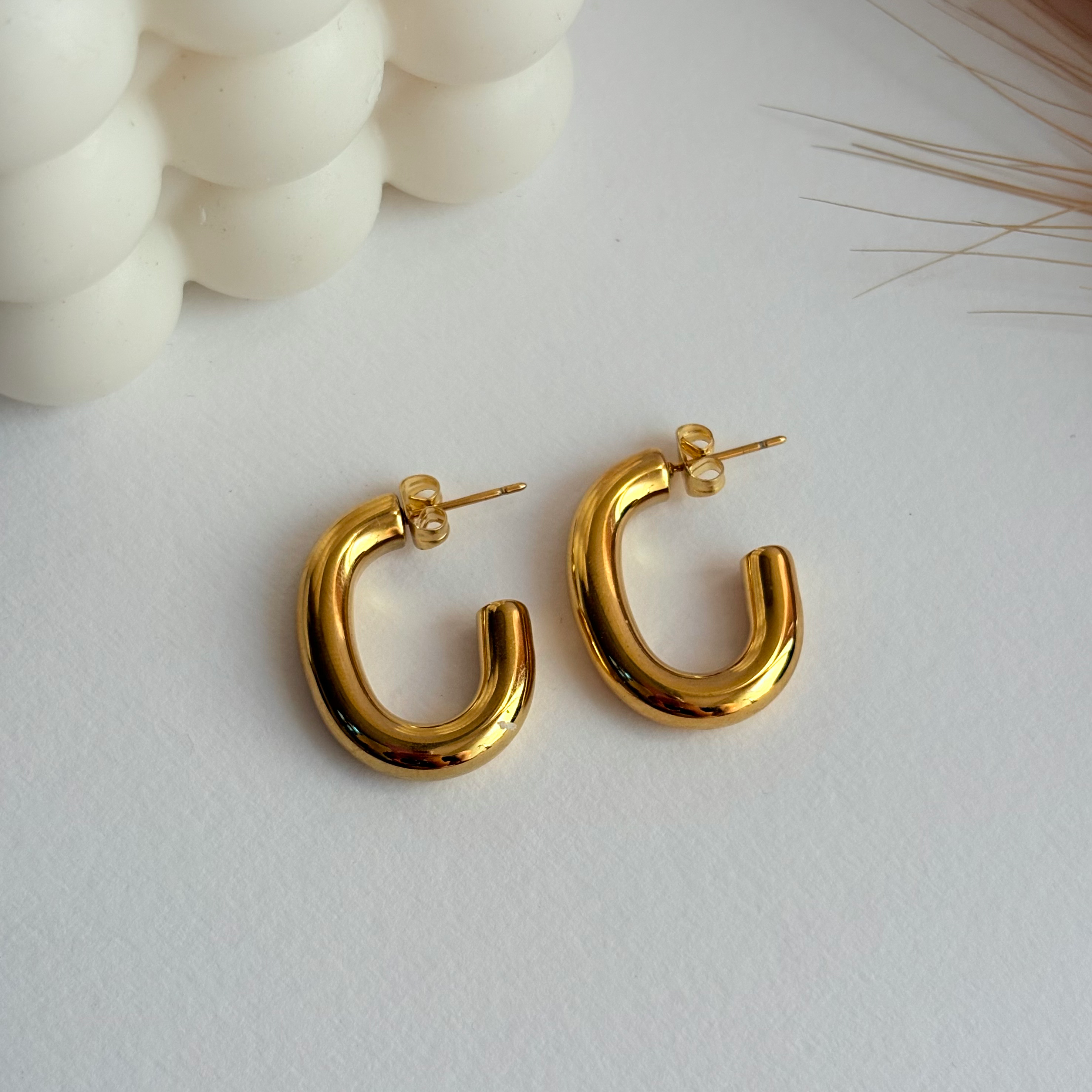 Classic Oval Hoops - 18K Gold Plated