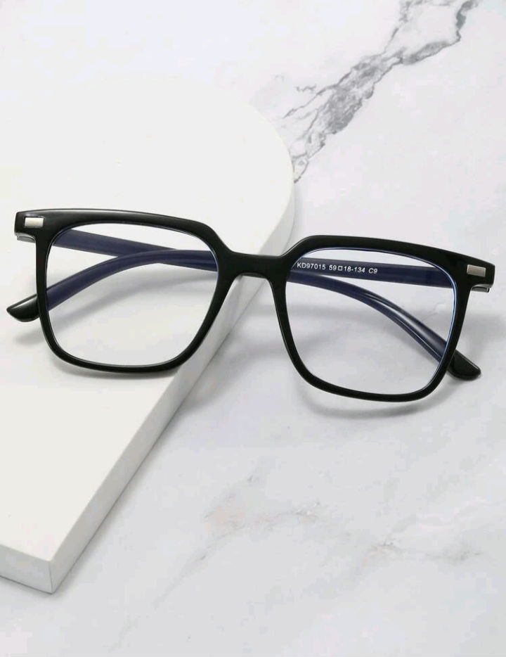 Miniature : Square Frame Eyeglasses
I discovered amazing products on Arike.com, come check t