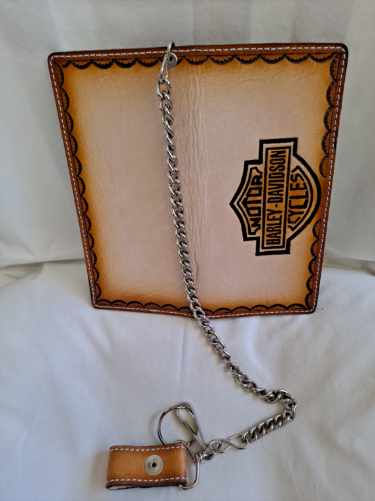 Thumbnail: Men's Biker Style Leather Wallet w/chain - Harley Davidson