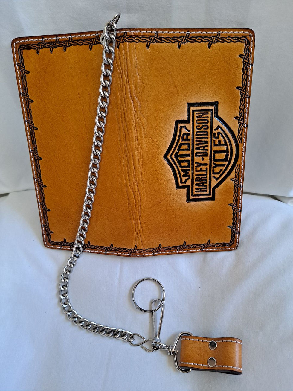 Thumbnail: Men's Biker Style Leather Wallet w/chain - Harley Davidson