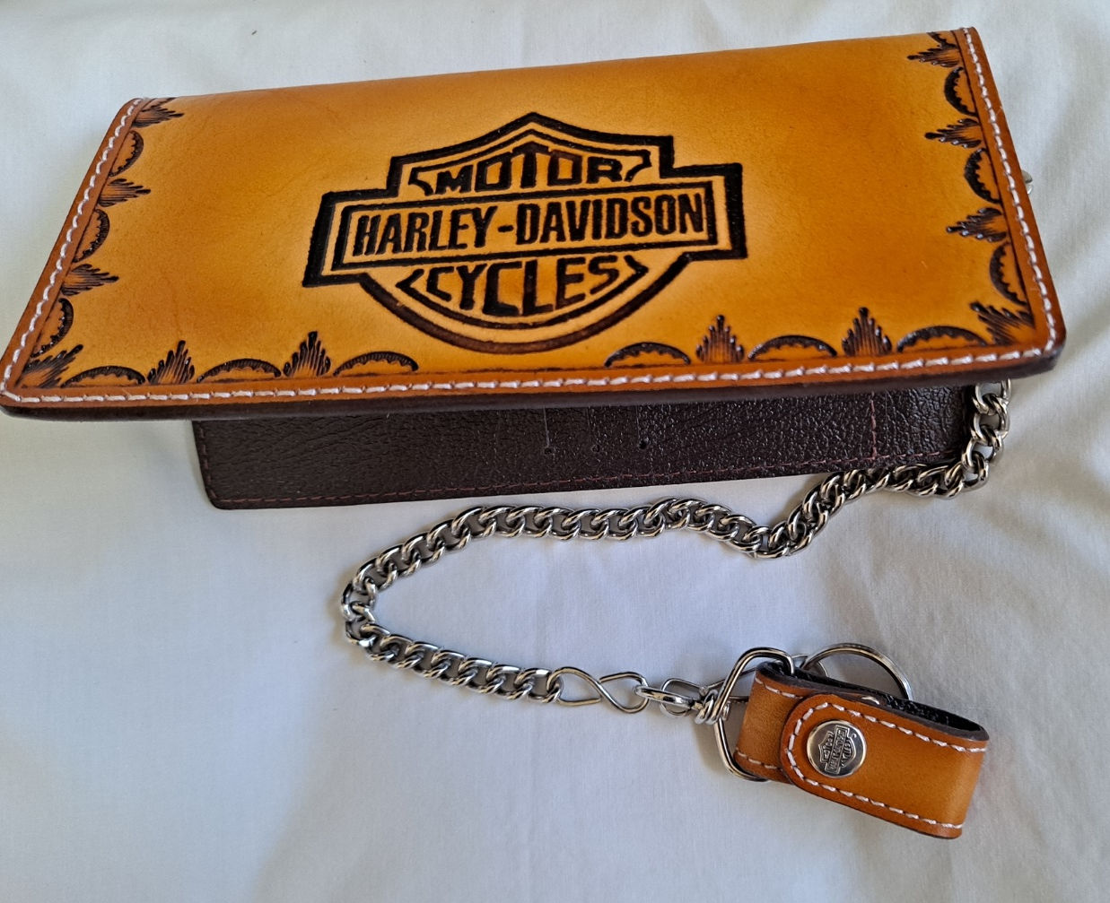 Men's Biker Style Leather Wallet w/chain - Harley Davidson
