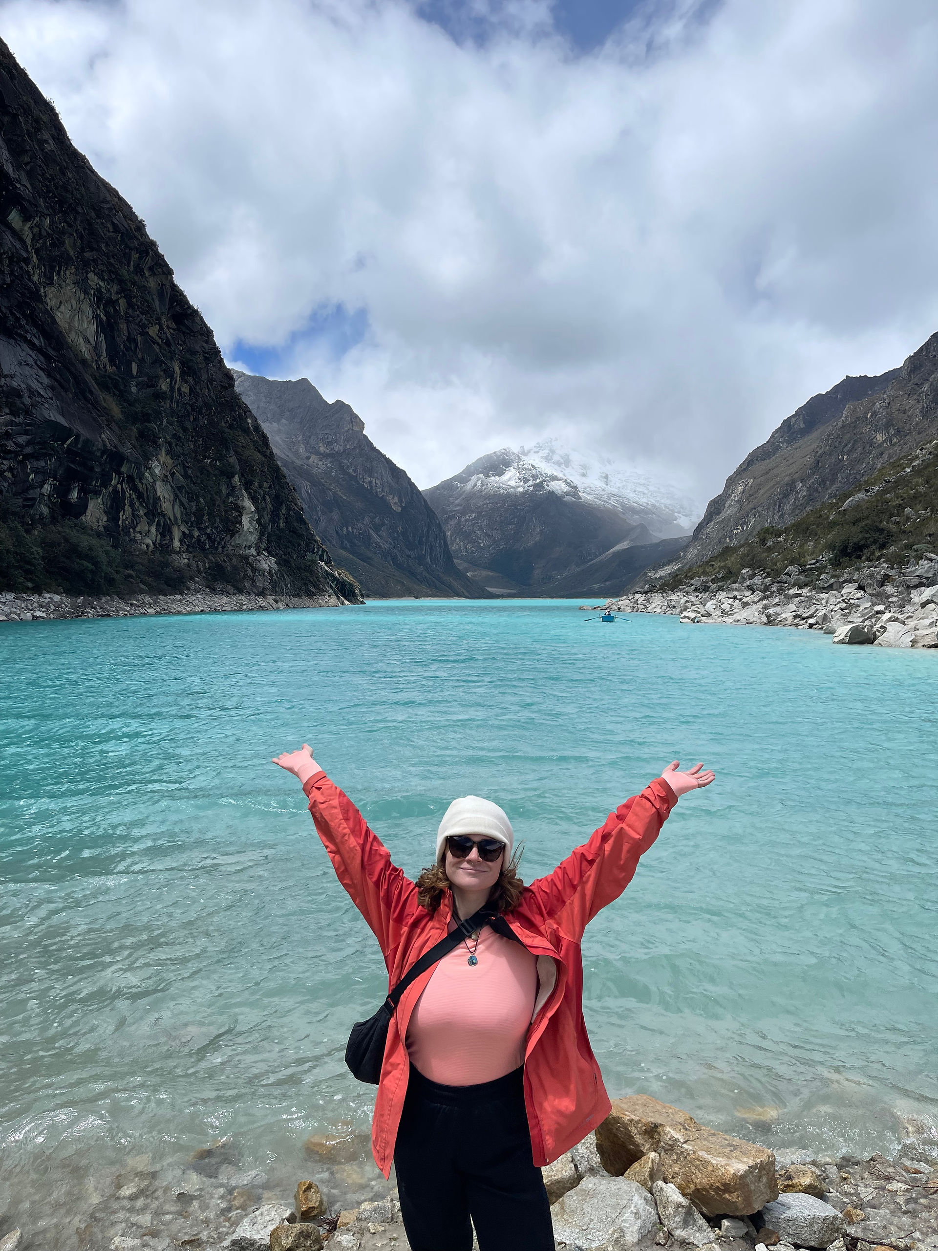 Me in front of Lake Parón.