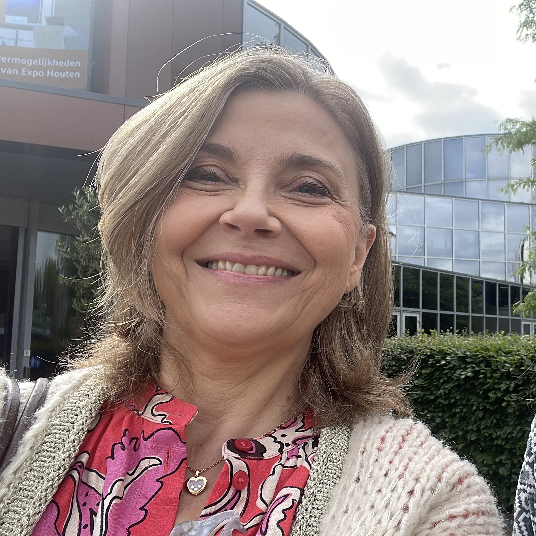 Foto van schrijver: moniquestuiver