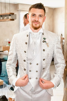 alt="reportage mariage à Somain, moment d’émotion"