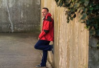 alt="portrait en lumière naturelle à Somain, séance en extérieur"