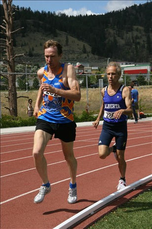 Steve 800m.jpg