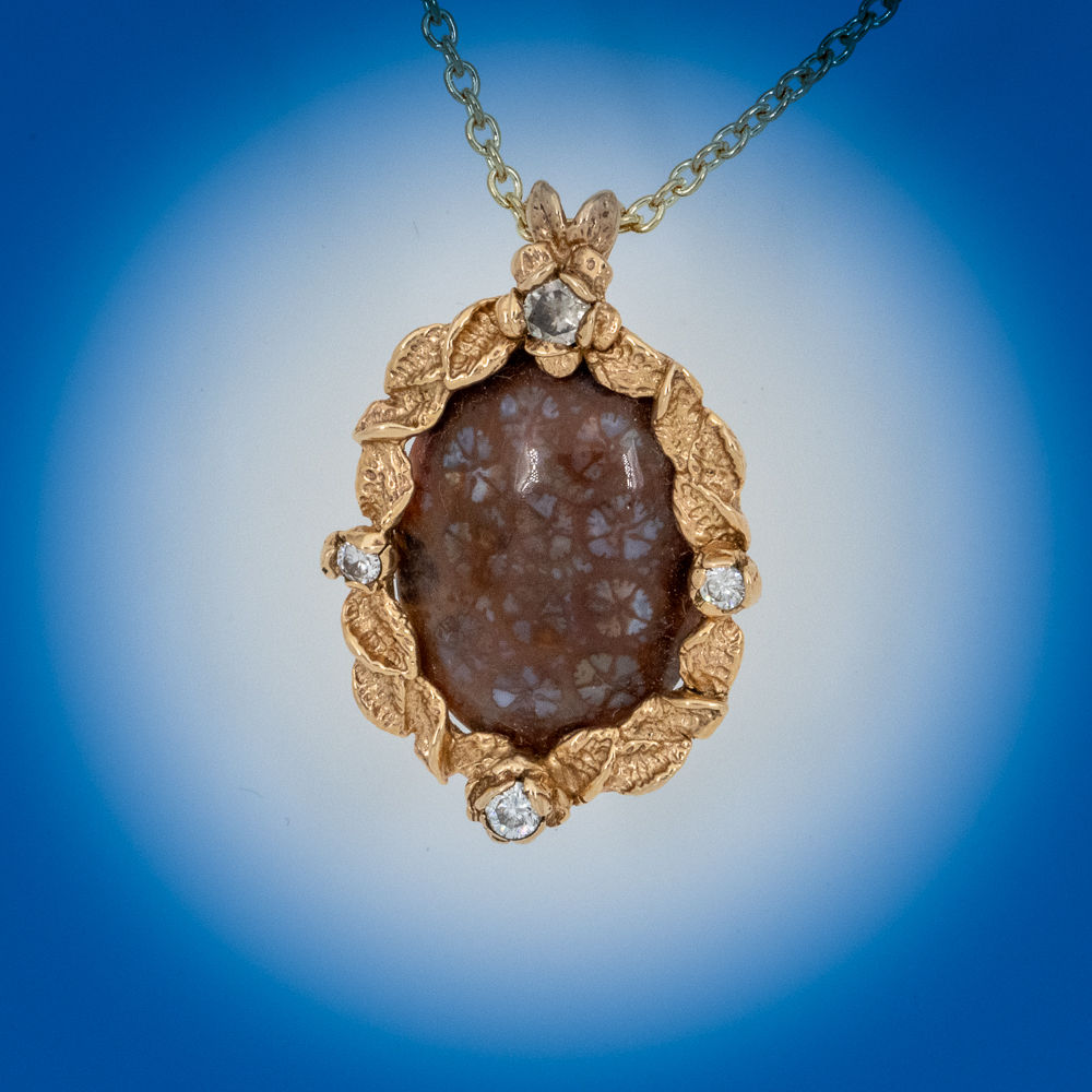 Agatized Star Coral Gold pendant