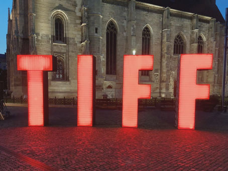 De ce ne fac filmele bine? Beneficiile emoționale și psihologice ale vizionării filmelor