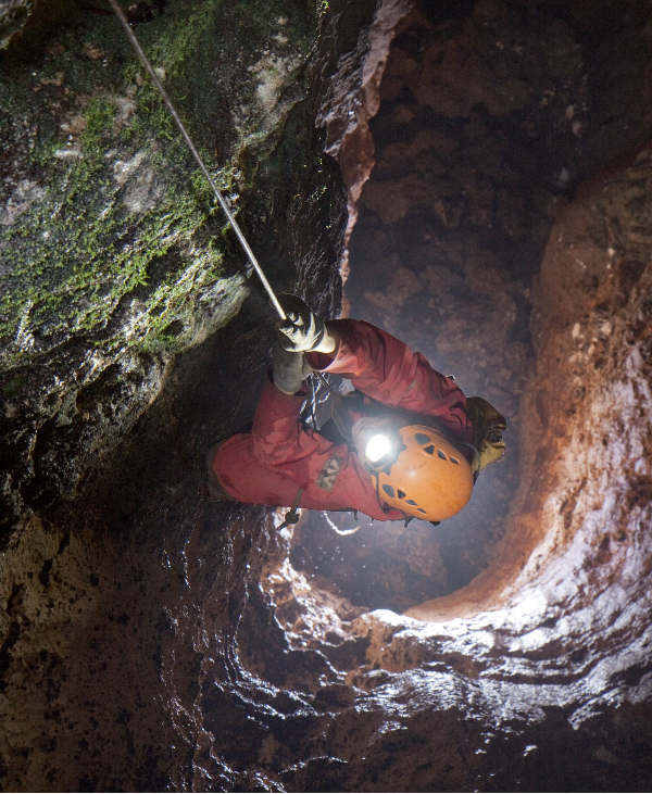 Première expédition spéléo technique d'envergure - Antre 2 Mondes spéléologie, Vercors