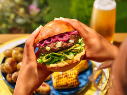Summer_P8_Carousel_MS_Summer_Convert_Burger_web